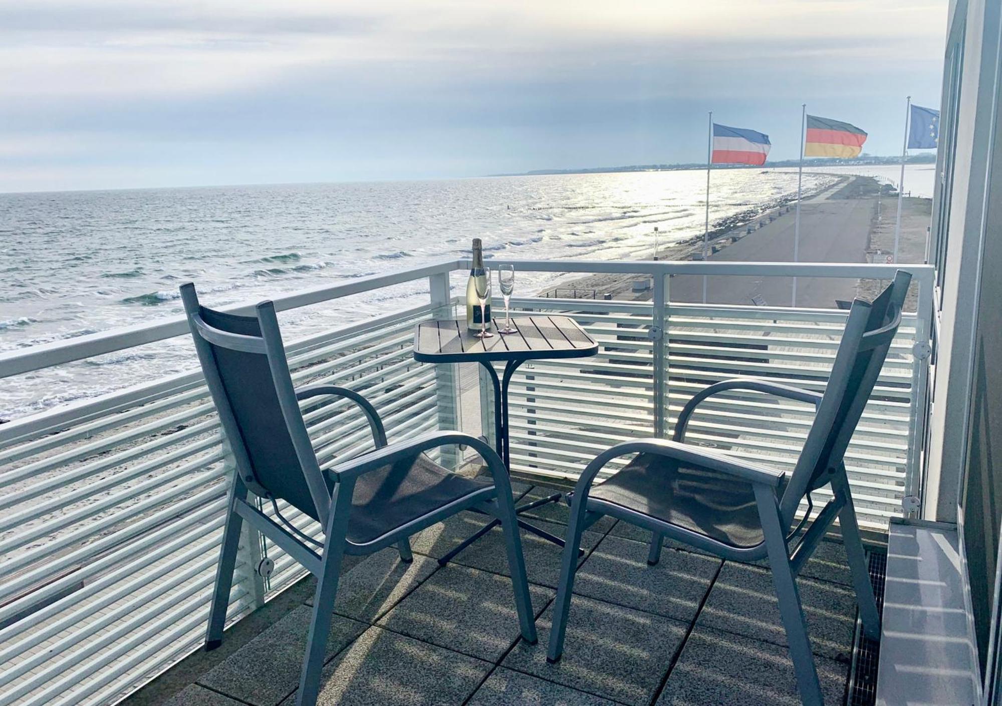 Haus Zur Mole - Morgenstern Appartement Großenbrode Buitenkant foto